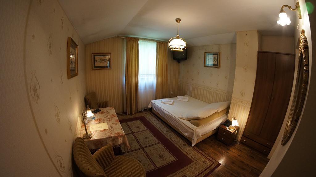 Florian Budget Rooms كراكوفيا الغرفة الصورة
