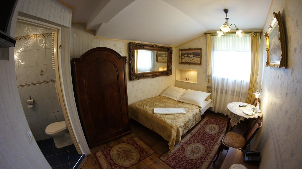 Florian Budget Rooms كراكوفيا المظهر الخارجي الصورة