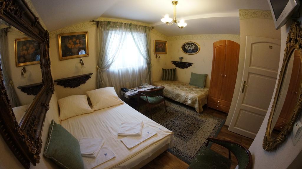 Florian Budget Rooms كراكوفيا المظهر الخارجي الصورة